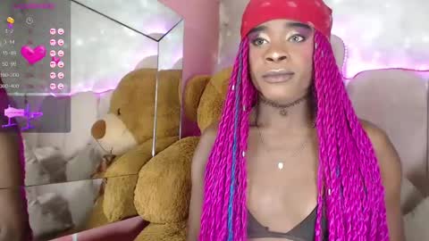 Snapshot of puca_eboony chatting on February 12, 5:16 pm pucca online show from February 12, 5:16 pm