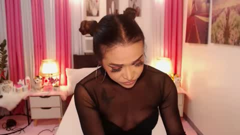 Queen Agatha online show from December 18, 9:14 am