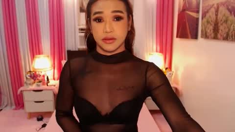 Queen Agatha online show from January 3, 9:04 am