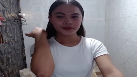 Snapshot of queen_arnie4utsxxx chatting on September 20, 1:16 pm Arnie online show from September 20, 1:16 pm