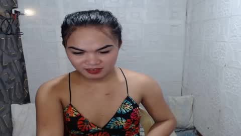 Snapshot of queen_arnie4utsxxx chatting on September 24, 4:51 am Arnie online show from September 24, 4:51 am