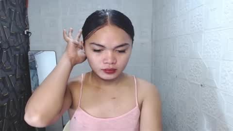 Snapshot of queen_arnie4utsxxx chatting on October 2, 7:53 am Arnie online show from October 2, 7:53 am