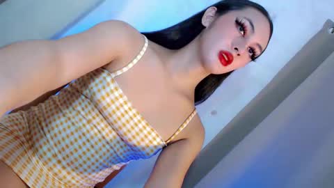 Snapshot of queen_danaya chatting on September 19, 4:40 am queen_danaya online show from September 19, 4:40 am