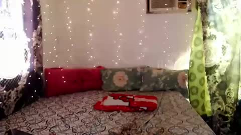 Snapshot of queen_dominatrixx chatting on January 14, 2:19 am CASSANDRA online show from January 14, 2:19 am