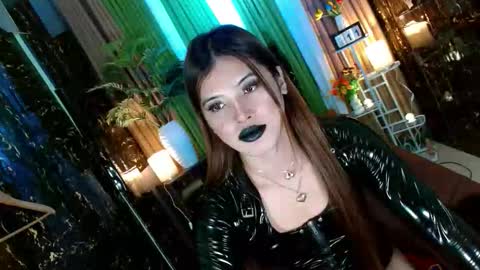 Kendal  online here from 6am-3pm philippine time online show from October 11, 12:13 am