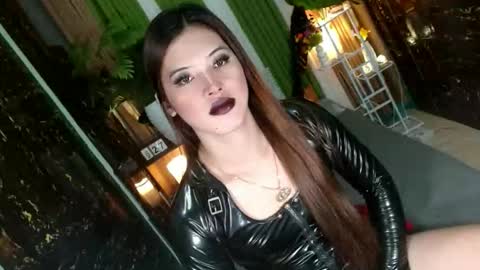 Kendal  online here from 6am-3pm philippine time online show from November 27, 12:24 am