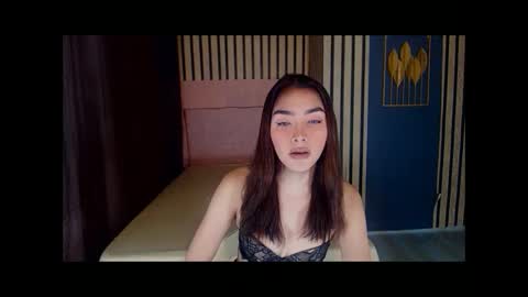 queenemeraldts online show from February 6, 2:33 am