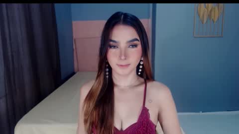 queenemeraldts online show from October 15, 2:33 am