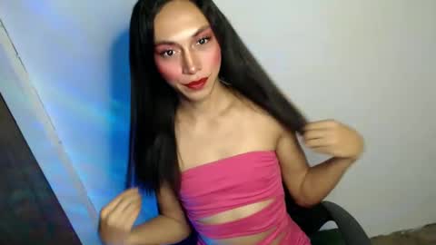 just call me QUEEN and ill be there online show from February 10, 9:58 pm