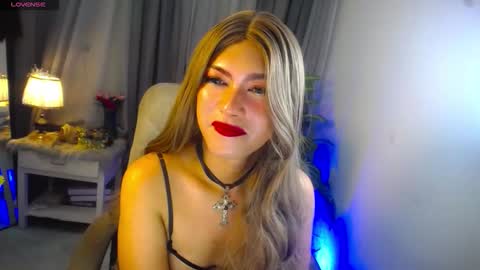 Snapshot of queensabbyvee chatting on September 9, 7:24 pm Sabrina online show from September 9, 7:24 pm