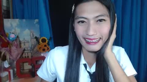 Snapshot of queensteffi chatting on December 12, 12:44 pm queensteffi online show from December 12, 12:44 pm