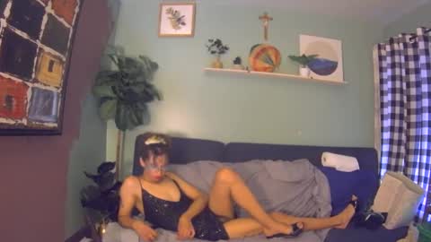 Mia online show from September 23, 6:03 pm