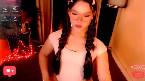 Snapshot of raeganclinton chatting on October 10, 6:58 am raeganclinton online show from October 10, 6:58 am