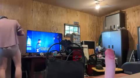 raeganv online show from June 7, 11:18 am