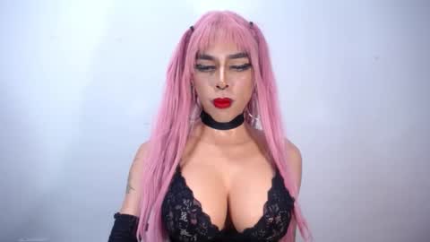 Snapshot of ramonasmit chatting on October 4, 10:54 pm RamonaSmit online show from October 4, 10:54 pm