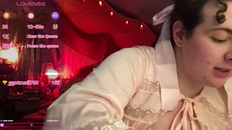 Snapshot of raspberrytommy chatting on December 17, 2:23 am Tommy online show from December 17, 2:23 am