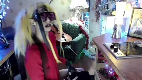 Snapshot of raziel_haze chatting on December 14, 3:58 pm Yrriel Strife Candy-Demon Caveboy mr. Cringe online show from December 14, 3:58 pm
