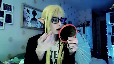 Snapshot of raziel_haze chatting on January 6, 4:26 am Yrriel Strife Candy-Demon Caveboy mr. Cringe online show from January 6, 4:26 am