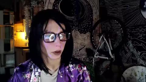 Snapshot of raziel_haze chatting on January 20, 2:46 pm Yrriel Strife Candy-Demon Caveboy mr. Cringe online show from January 20, 2:46 pm