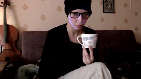 Snapshot of raziel_haze chatting on February 22, 10:07 am Yrriel Strife Candy-Demon Caveboy mr. Cringe online show from February 22, 10:07 am