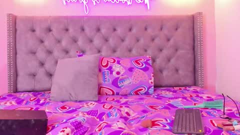 Snapshot of realbadbxtch chatting on October 3, 6:08 pm Cattleya Exposito online show from October 3, 6:08 pm