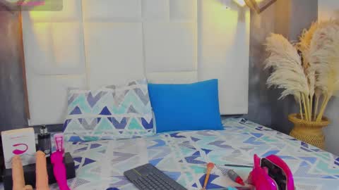 Snapshot of realbadbxtch chatting on October 7, 5:58 pm Cattleya Exposito online show from October 7, 5:58 pm