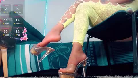 Rianna Garcia online show from October 18, 7:01 am