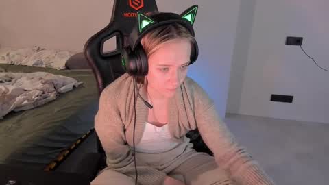 Snapshot of rickisanchez chatting on January 29, 8:35 pm RickiSanchez online show from January 29, 8:35 pm