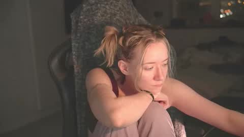 Snapshot of rickisanchez chatting on February 24, 8:58 pm RickiSanchez online show from February 24, 8:58 pm