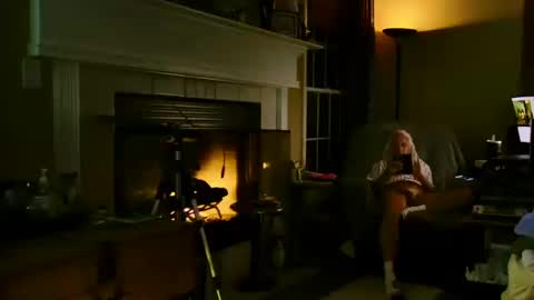 PINK HOLE TWINK online show from October 15, 4:01 am