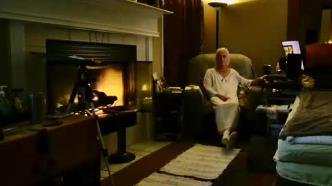 PINK HOLE TWINK online show from February 8, 7:03 am