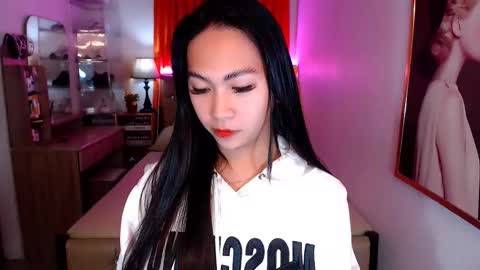 Snapshot of rileymillerx chatting on January 9, 11:47 am Riley online show from January 9, 11:47 am