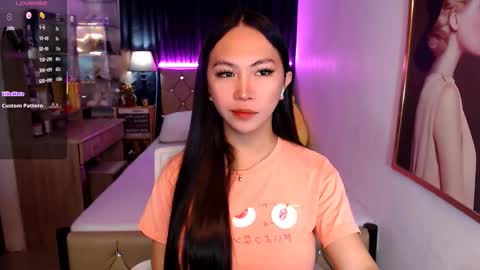 Snapshot of rileymillerx chatting on January 22, 2:35 pm Riley online show from January 22, 2:35 pm