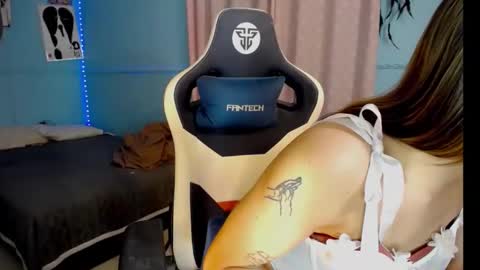 charlotte online show from November 28, 10:22 pm