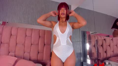 romie_rouse online show from November 29, 8:22 pm