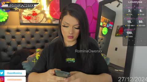 Snapshot of rominaowenxx chatting on December 27, 8:35 am ROMINA OWEN online show from December 27, 8:35 am