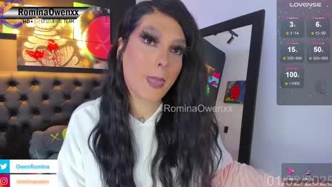 Snapshot of rominaowenxx chatting on February 1, 6:00 am ROMINA OWEN online show from February 1, 6:00 am