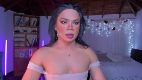 Romi Rouse online show from March 5, 4:06 am