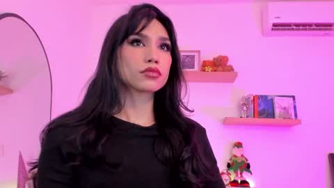 Snapshot of rose__saenz chatting on December 28, 5:35 pm Rose Saenz online show from December 28, 5:35 pm