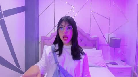 Snapshot of rosecassie chatting on December 30, 1:03 pm Rose online show from December 30, 1:03 pm