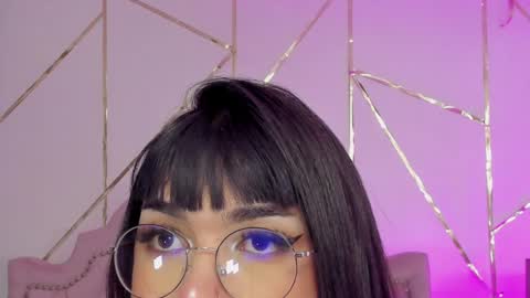 Snapshot of rosecassie chatting on February 4, 1:27 pm Rose online show from February 4, 1:27 pm