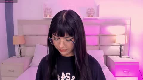 Snapshot of rosecassie chatting on February 28, 2:09 pm Rose online show from February 28, 2:09 pm