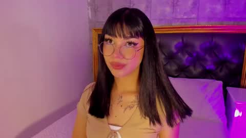 Snapshot of rosecassie chatting on March 11, 1:56 pm Rose online show from March 11, 1:56 pm