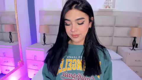 Snapshot of rosecassie chatting on September 29, 1:33 pm Rose online show from September 29, 1:33 pm