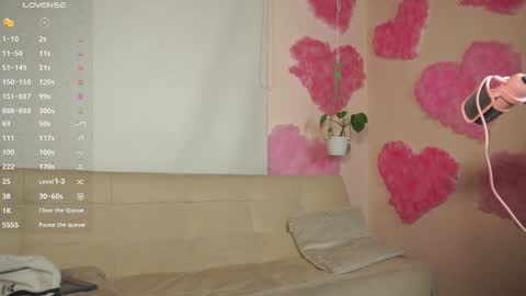 Snapshot of roselinedior chatting on March 5, 2:17 pm Lyla OF roselinedior online show from March 5, 2:17 pm