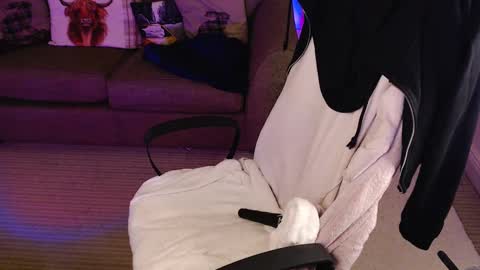 Snapshot of rosieplay chatting on February 26, 10:09 pm RosieFem online show from February 26, 10:09 pm