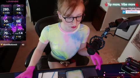 Snapshot of rosiethespooky chatting on January 18, 12:06 am Rosie The Spooky online show from January 18, 12:06 am