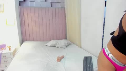 Snapshot of rubyrouge_ chatting on February 27, 11:10 am Ruby online show from February 27, 11:10 am