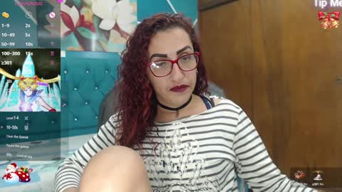Snapshot of sabrina_dupont chatting on December 28, 2:32 pm SABRINA online show from December 28, 2:32 pm