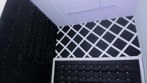 Snapshot of salomee_foxx_ chatting on January 19, 6:42 am Salome online show from January 19, 6:42 am
